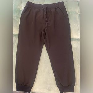 Old Navy High-Waisted All-Seasons StretchTech Jogger Pants size large in black